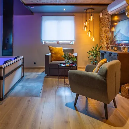 Industrie & - Romantique En Alsace - Privatif Et Garage Daire Bischoffsheim