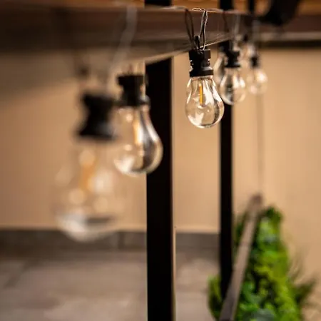 Industrie & - Romantique En Alsace - Privatif Et Garage