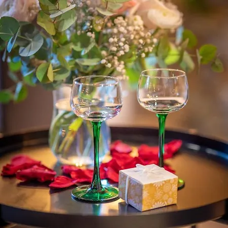 Appartement Industrie & - Romantique En Alsace - Privatif Et Garage